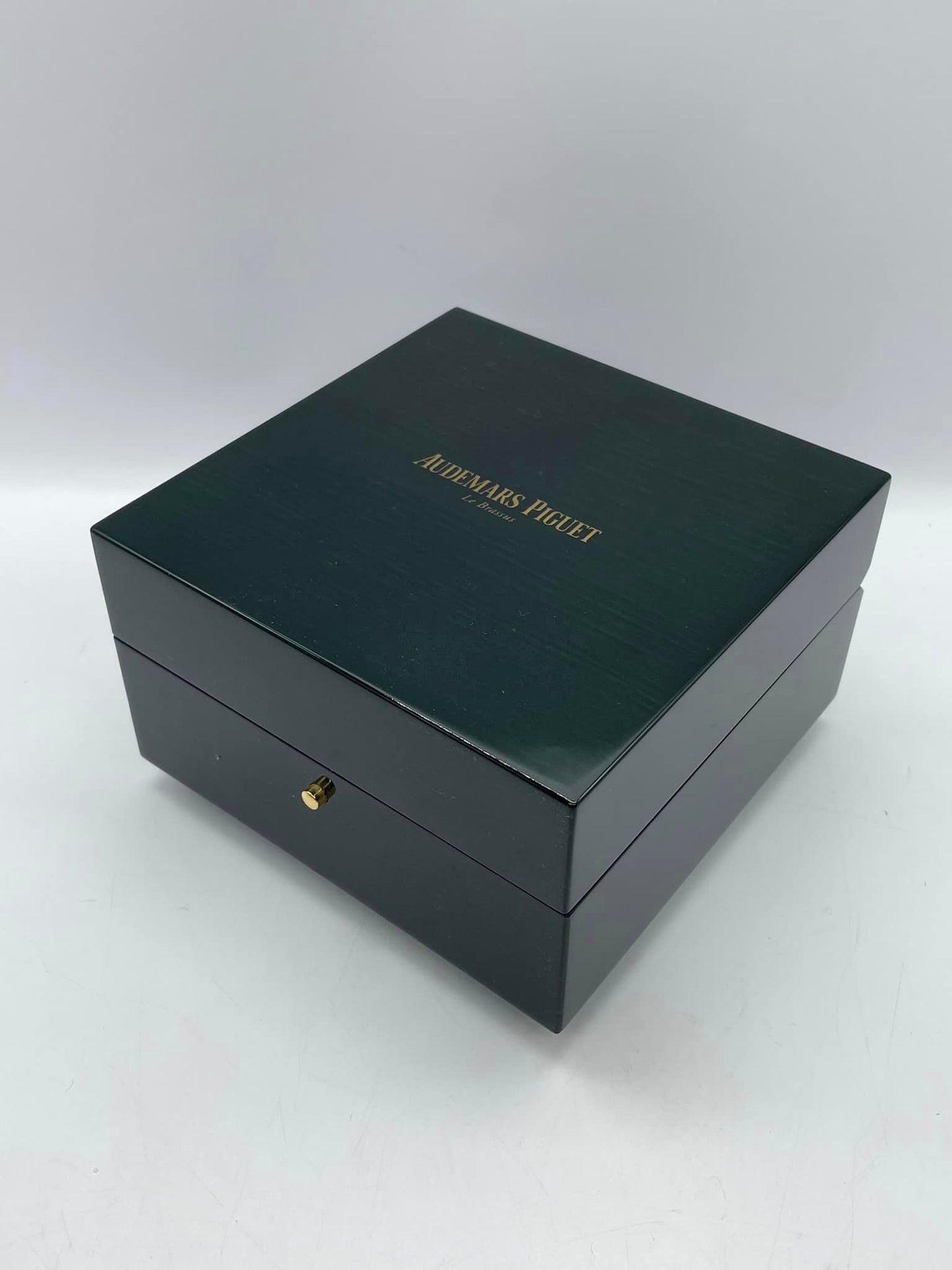 オーデマピゲ Audemars Piguet ロイヤルオーク Royal Oak 15300ST.OO.1220ST.01 中古美品 メンズRef. No15300ST.OO.1220ST.01